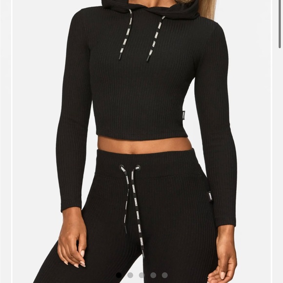 Stronger from Sweden cropped black Cush hoodie ribbed size L $125+ tax - Picture 2 of 6